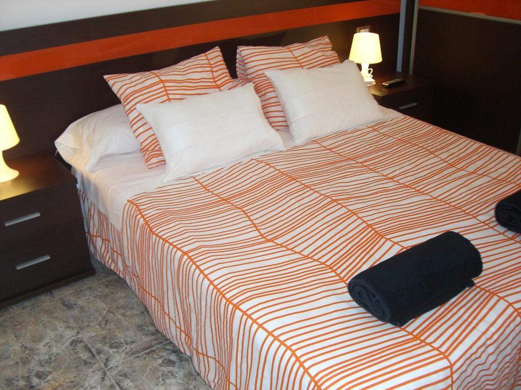 Pension Aqua Rooms Portomarin Exterior photo